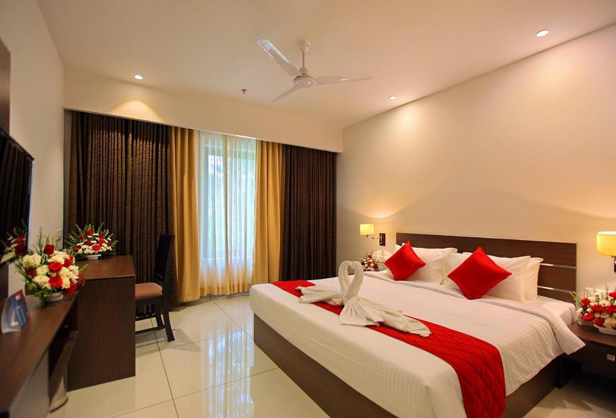 Hotel San Kollam Εξωτερικό φωτογραφία